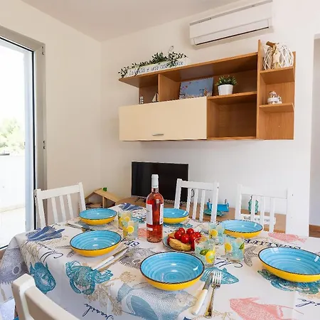 A 200m - Terrazza Vista Mare, A-c & Wifi