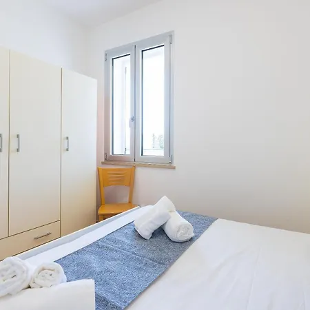 A 200m - Terrazza Vista Mare, A-c & Wifi