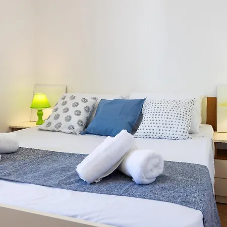 A 200m - Terrazza Vista Mare, A-c & Wifi *